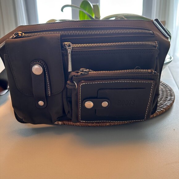 Vintage Roots Crossbody Fanny Pack - Brown - Picture 9 of 13